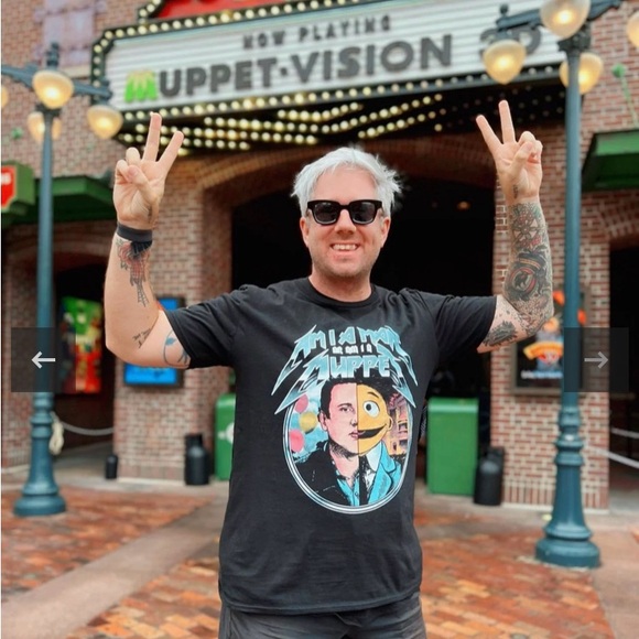 The Lost Bros Man or Muppet Tee NWOT - Picture 4 of 4